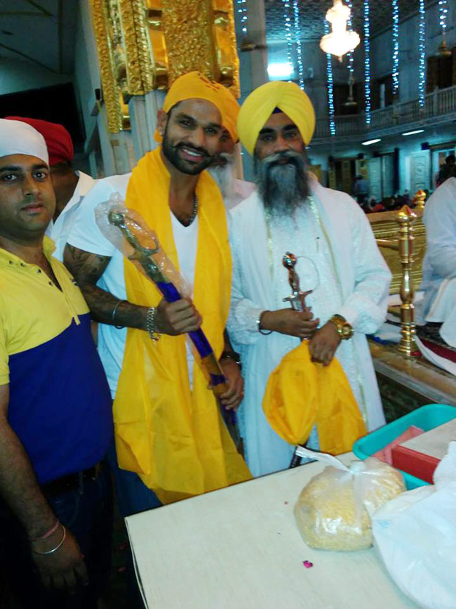 शिखर धवनः मूंछों को ताव देता 'धाकड़' बल्लेबाज