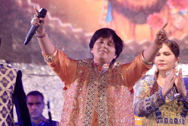 डांडिया नाइट में आलिया और शाहिद फालगुनी पाठक संग थिरके