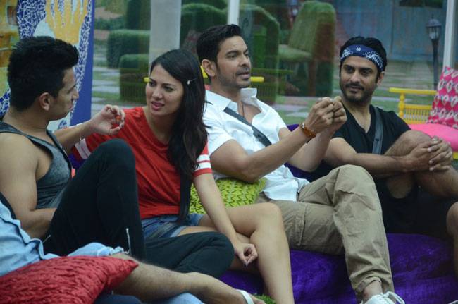 Bigg Boss 9: सलमान खान ने ली घरवालों की क्लास