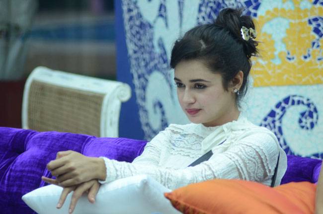 Bigg Boss 9: सलमान खान ने ली घरवालों की क्लास