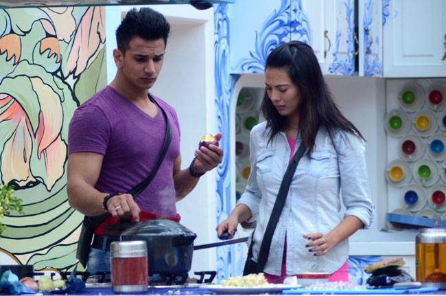 Bigg Boss 9: घर के अंदर का पहले दिन का नजारा
