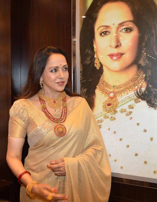 Dream Girl हेमा मालिनी को जन्‍मदिन मुबारक...