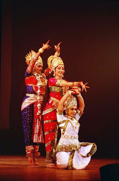 Dream Girl हेमा मालिनी को जन्‍मदिन मुबारक...