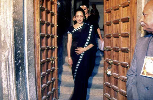 Dream Girl हेमा मालिनी को जन्‍मदिन मुबारक...