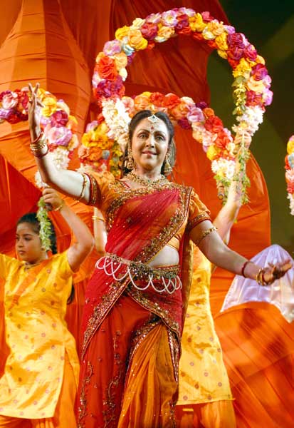 Dream Girl हेमा मालिनी को जन्‍मदिन मुबारक...