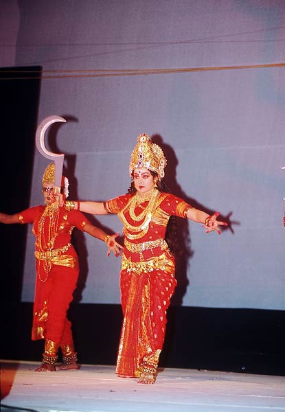 Dream Girl हेमा मालिनी को जन्‍मदिन मुबारक...