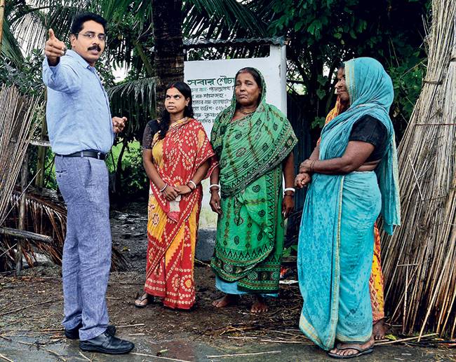 PM मोदी ने किया इन 13 सफाईवीरों को सम्मानित...