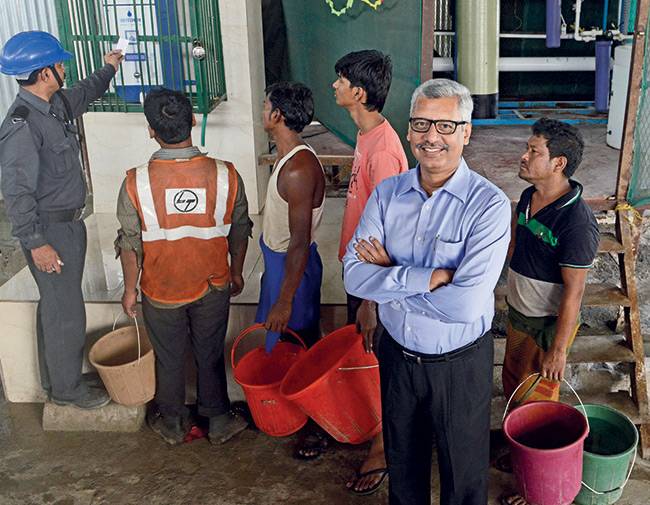 PM मोदी ने किया इन 13 सफाईवीरों को सम्मानित...