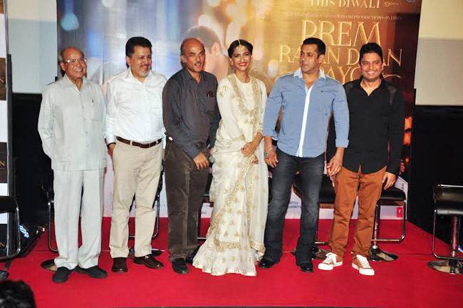 'प्रेम रतन धन पायो' के ट्रेलर लॉन्च पर सलमान, सोनम और स्टार कास्ट