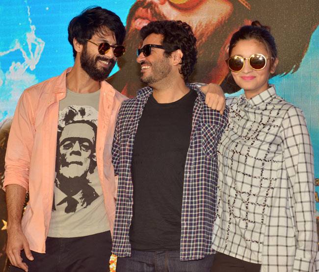 'रायता फैल गया' गाने के लॉन्च पर आलिया और शाहिद