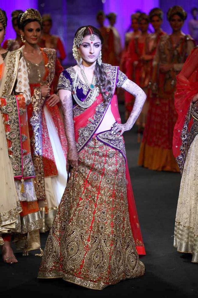 इन हसीनाओं का है पहला करवा चौथ