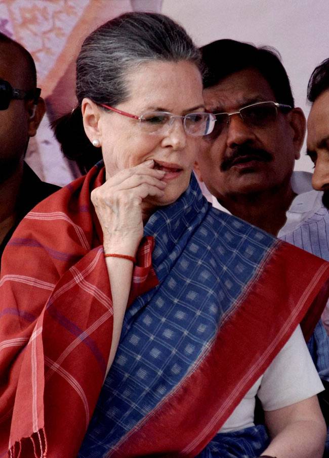 भागलपुर रैली में PM मोदी पर बरसीं सोनिया गांधी