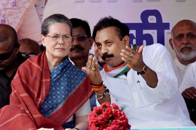 भागलपुर रैली में PM मोदी पर बरसीं सोनिया गांधी