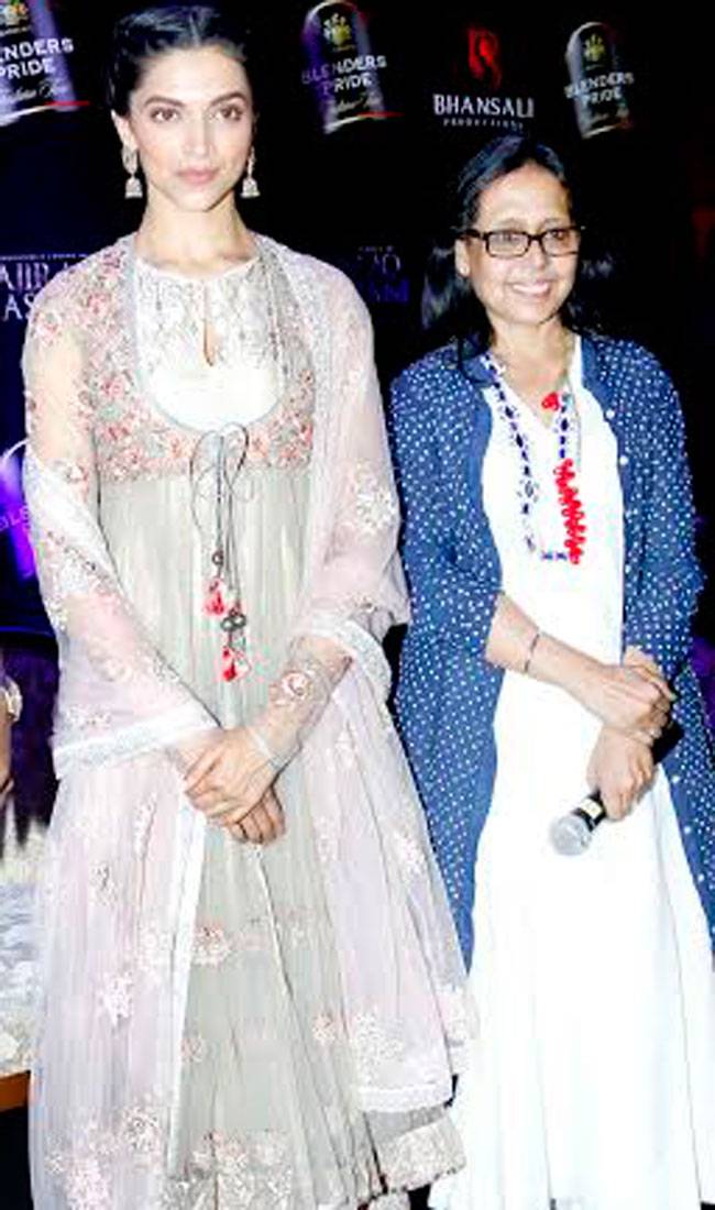 Celeb Spotting: दीपिका ने लॉन्च किया सॉन्ग, बिना मेकअप के दि‍खीं श्रद्धा कपूर