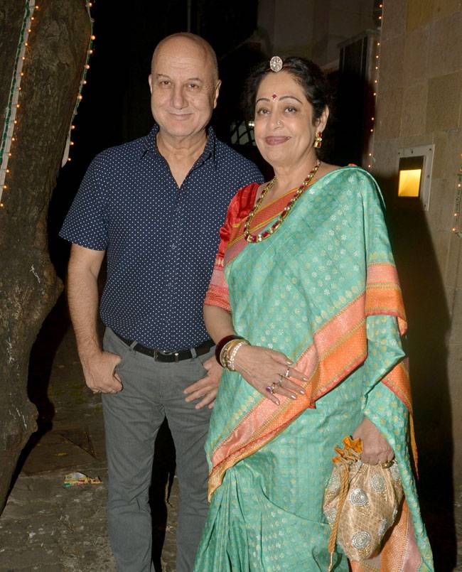 बॉलीवुड सितारों ने ऐसे मनाया करवाचौथ