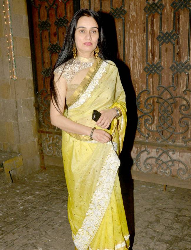 बॉलीवुड सितारों ने ऐसे मनाया करवाचौथ