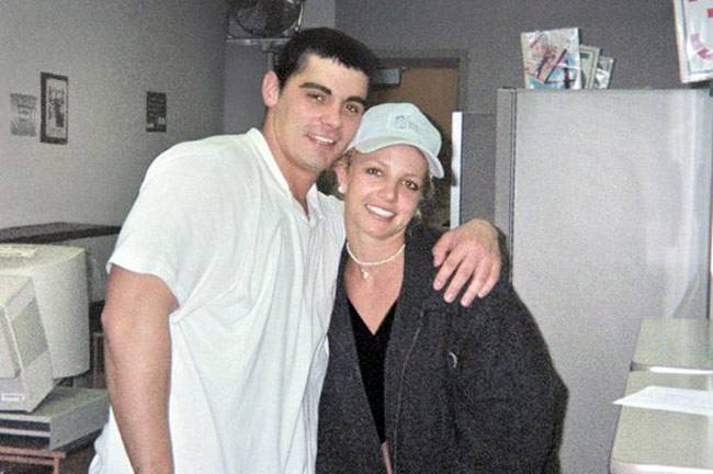 चट शादी पट तलाक वाली हस्तियों से मिलिए