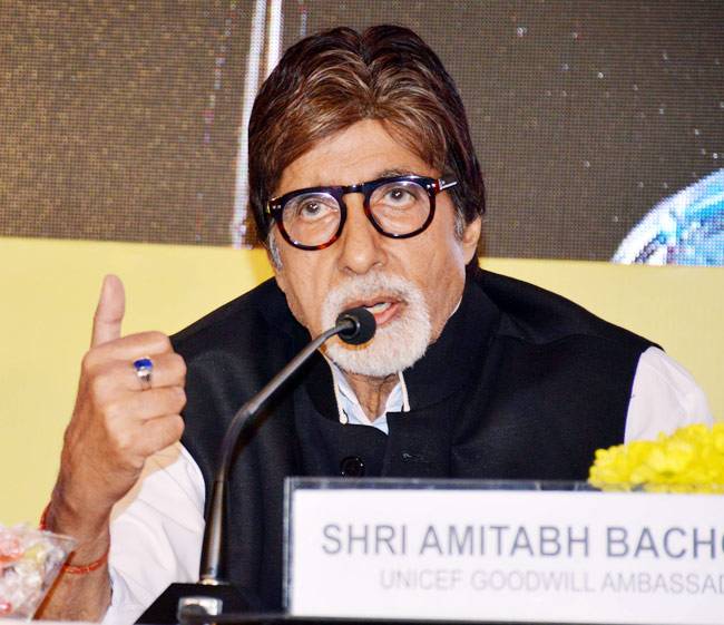 हेपिटाइटिस बी की वैक्सीन को लेकर जागरुकता कार्यक्रम में शामिल हुए अमिताभ बच्चन