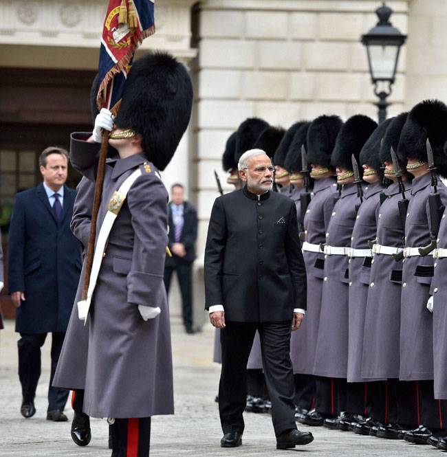 तस्वीरें: 10 डाउनिंग स्ट्रीट से लेकर ब्रिटिश संसद तक PM मोदी का जलवा