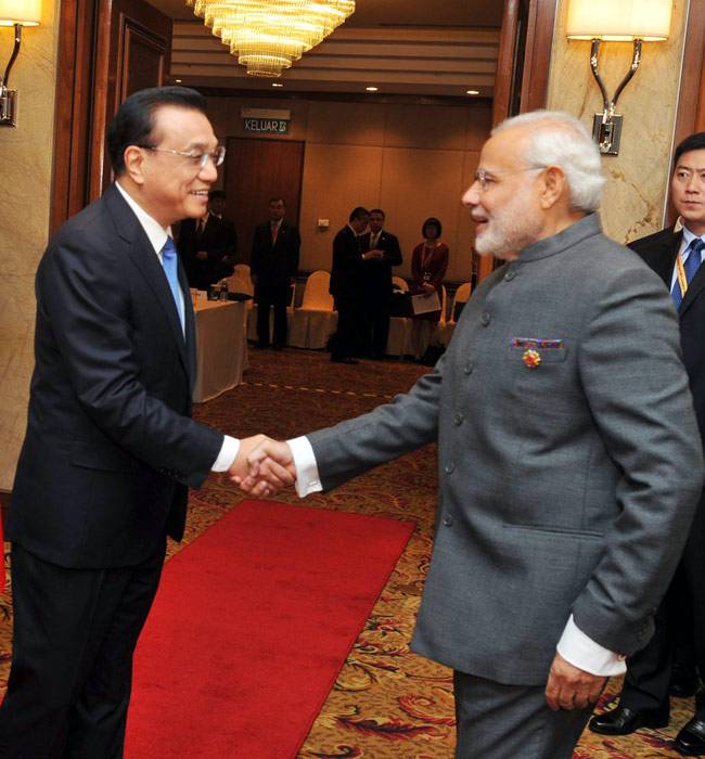 आसियान में पीएम मोदी ने गिनाई अपनी सरकार की उपलब्धियां