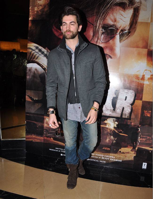 'वजीर' की ट्रेलर लॉन्च पार्टी में पहुंचे सितारे...