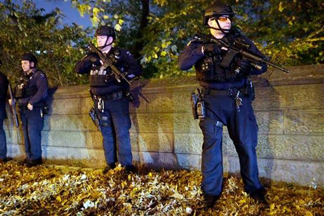 पेरिस आतंकी हमला: खौफ का मंजर तस्वीरों में