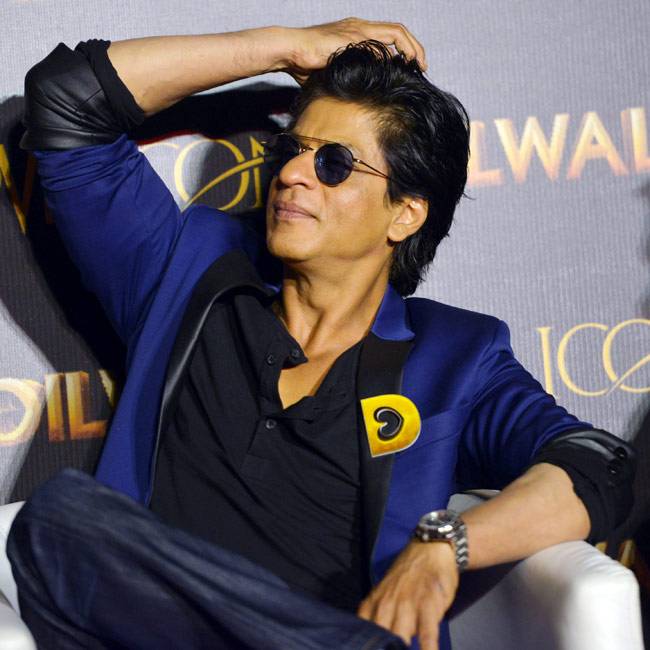 सॉन्ग लॉन्च पर देखें शाहरुख-काजोल, कृति-वरुण की क्यूट कैमिस्ट्री