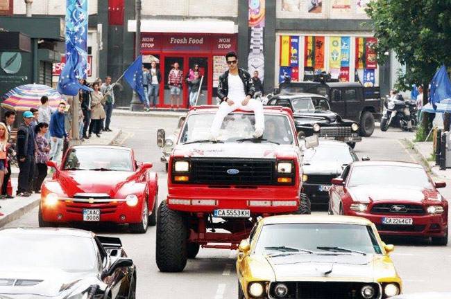 शाहरुख-काजोल की फिल्म 'दिलवाले' की कुछ खास तस्वीरें