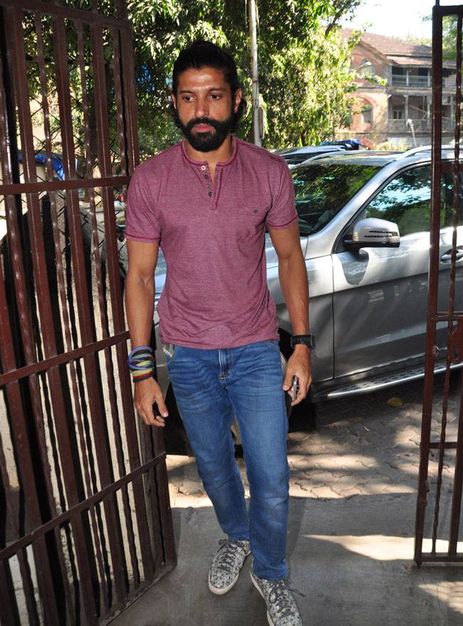 'वजीर' के लिए अमिताभ, फरहान ने रिकॉर्ड किया गाना