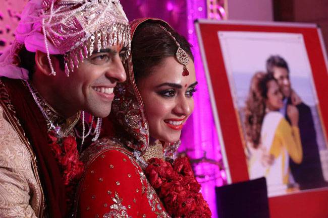 2015 में इन सेलेब्रिटीज के घर बजी शहनाई...