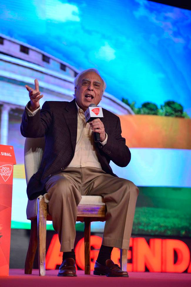 Agenda 15: 'यंग इंडिया' और 'नेशनल हेराल्ड' पर खुलकर बोले कपिल सि‍ब्बल