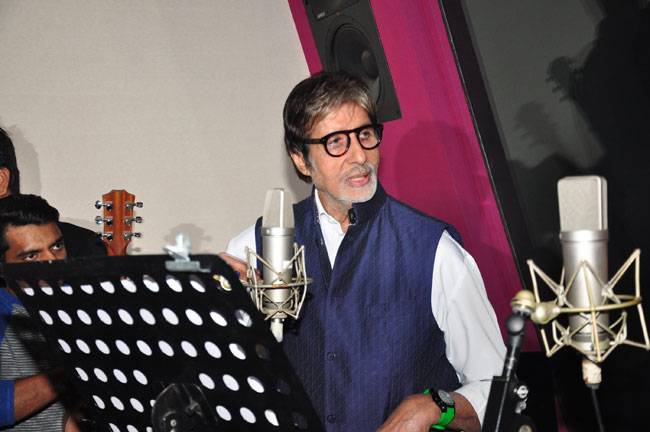 'वजीर' के लिए अमिताभ, फरहान ने रिकॉर्ड किया गाना