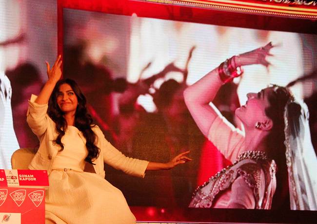 Agenda15: आपको क्या लगता है अब आमिर खान कभी भी किसी मुद्दे पर बोलेंगे: सोनम कपूर