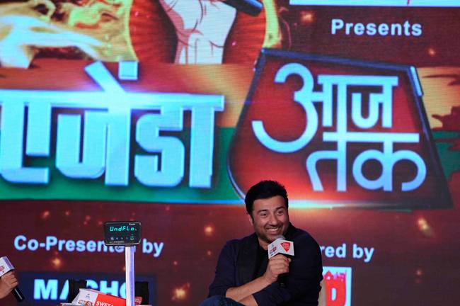 Agenda15: तस्वीरों में देखें एजेंडा आजतक 2015 का दूसरा दिन