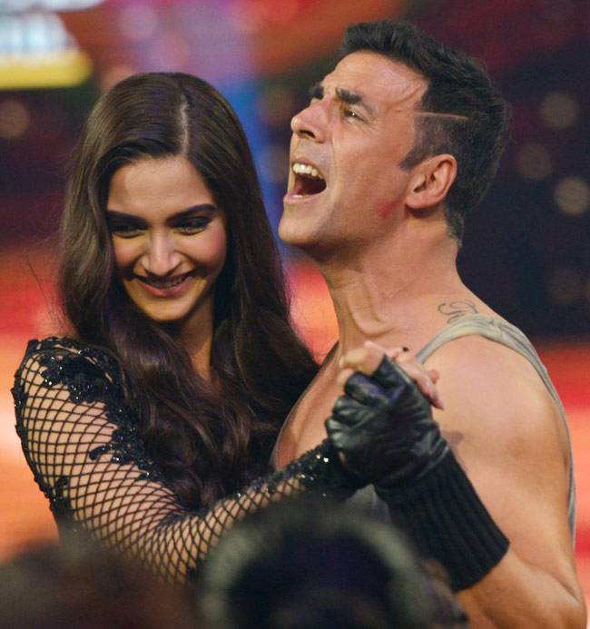 Guild Awards 2015: जब स्टेज पर छा गए बॉलीवुड स्टार्स...