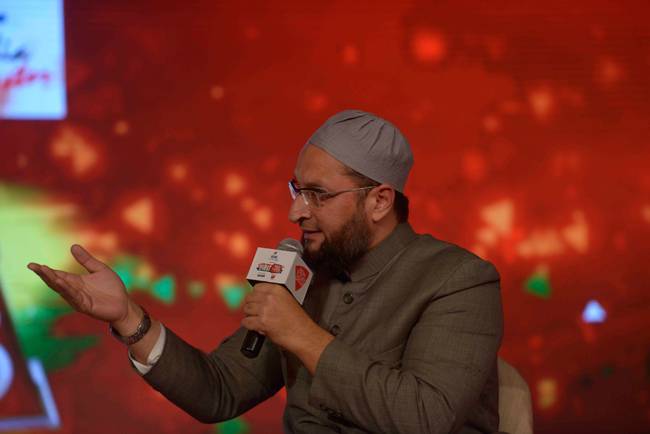 Agenda15: असदुद्दीन ओवैसी बोले, 'दंगे कराने में सरकार की मास्टरी है'
