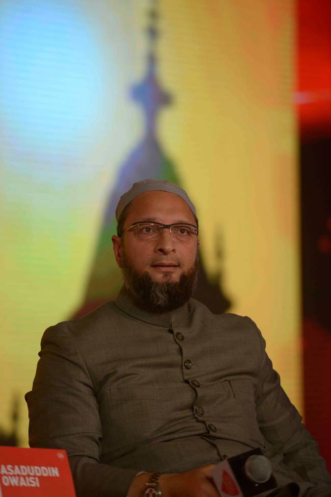 Agenda15: असदुद्दीन ओवैसी बोले, 'दंगे कराने में सरकार की मास्टरी है'