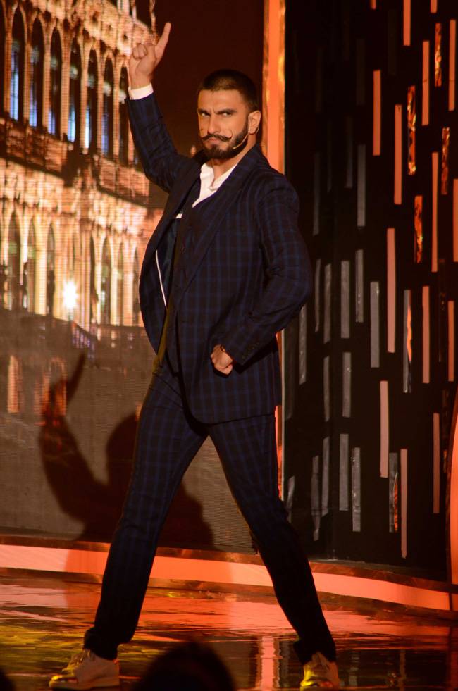 तस्वीरें: बिग बॉस के घर पहुंचे रणवीर सिंह