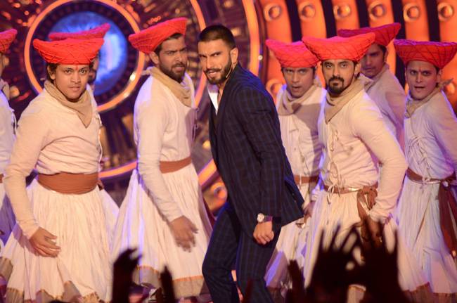 तस्वीरें: बिग बॉस के घर पहुंचे रणवीर सिंह