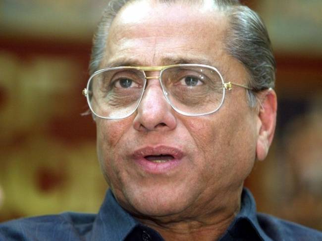 2015: इन मशहूर हस्तियों ने दुनिया से ली विदा