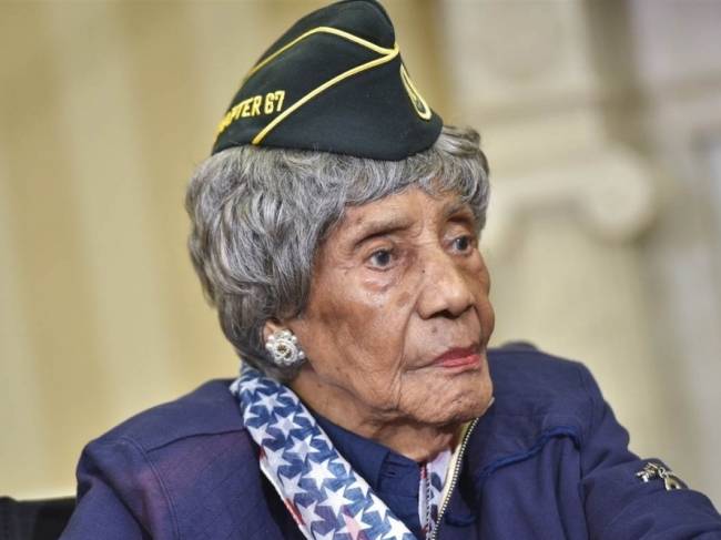 2015: इन मशहूर हस्तियों ने दुनिया से ली विदा