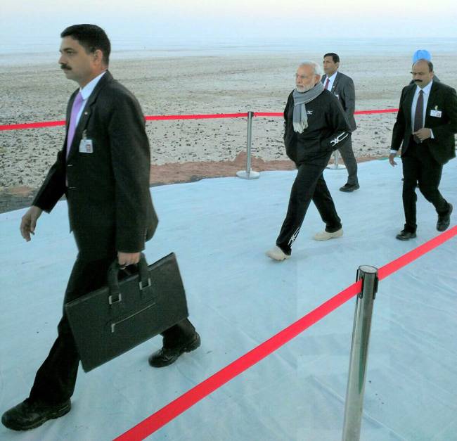 यूं गुजरी कच्छ के रण में PM मोदी की एक शाम