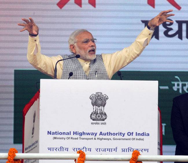 नोएडा आए PM मोदी ने दिया नए साल का तोहफा