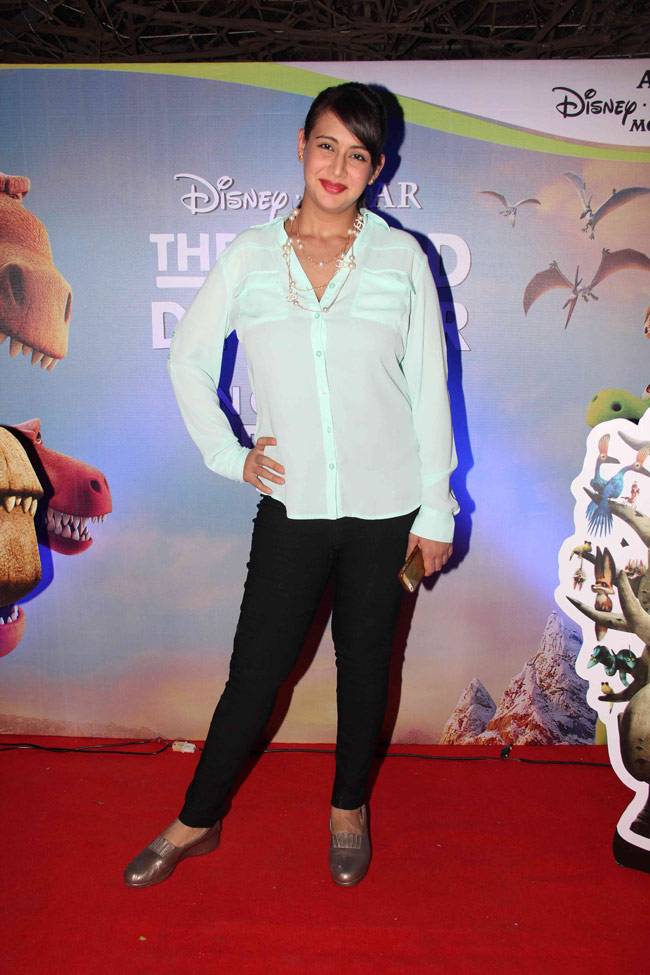 'द गुड डायनासोर' की स्क्रीनिंग पर पहुंचे टीवी सेलेब्स