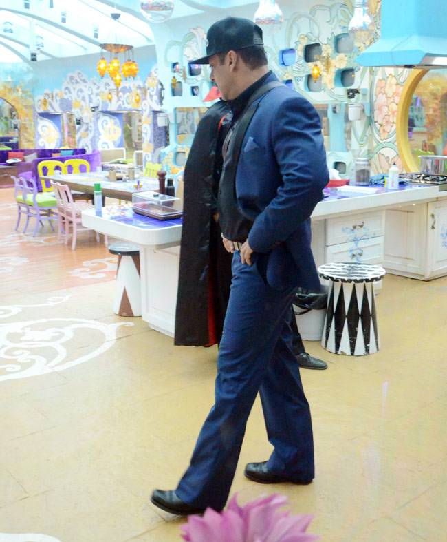 बिग बॉस के घर मनाया गया सलमान का 50वां बर्थडे...