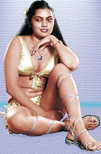 डर्टी पिक्चर की सिल्‍क का आज है बर्थडे | द. अभिनेत्रियों का जलवा