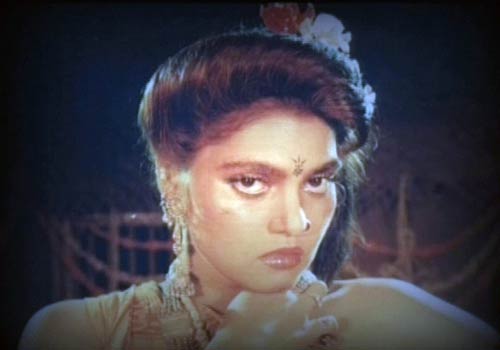 डर्टी पिक्चर की सिल्‍क का आज है बर्थडे | द. अभिनेत्रियों का जलवा