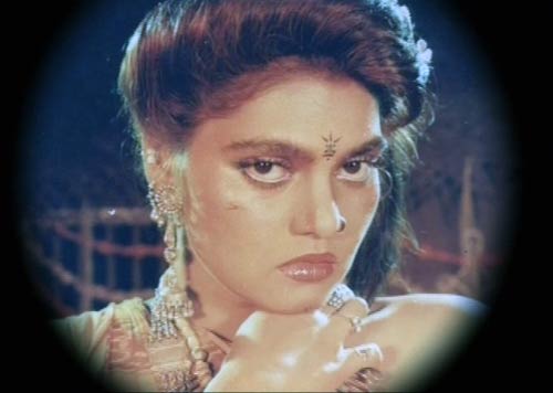 डर्टी पिक्चर की सिल्‍क का आज है बर्थडे | द. अभिनेत्रियों का जलवा