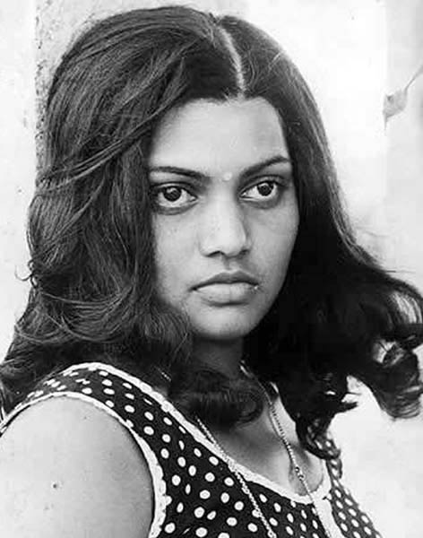 डर्टी पिक्चर की सिल्‍क का आज है बर्थडे | द. अभिनेत्रियों का जलवा