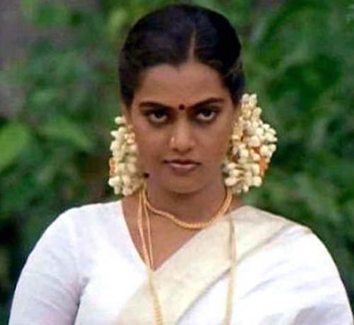 डर्टी पिक्चर की सिल्‍क का आज है बर्थडे | द. अभिनेत्रियों का जलवा